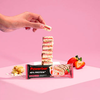 PowerBar PB 40% Protein +Crisp Strawberry White Chocolate Bar – 40% High Protein Crispy Sports Bar | 12 x 40g | Protein Bar for Gym, Lean Muscle & Fitness